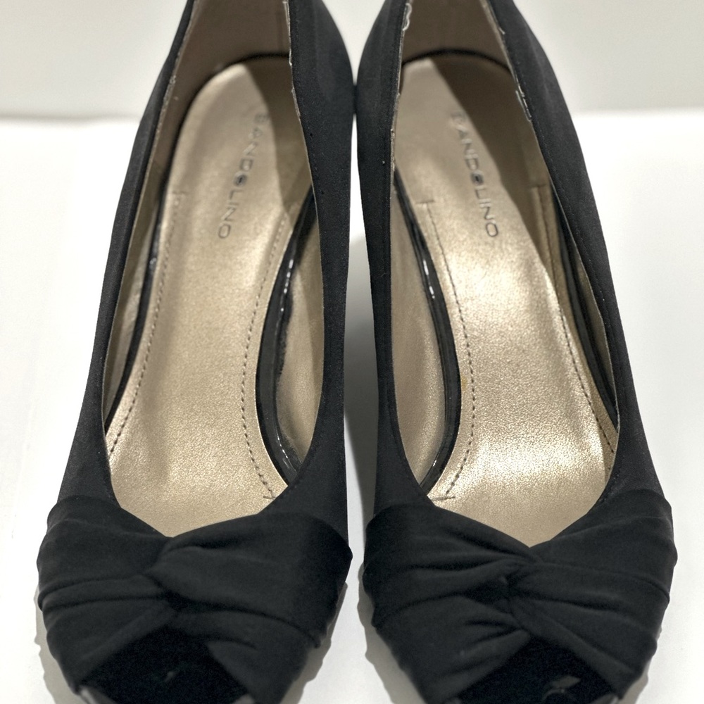 Bandolino black wedges open to sandal size 9